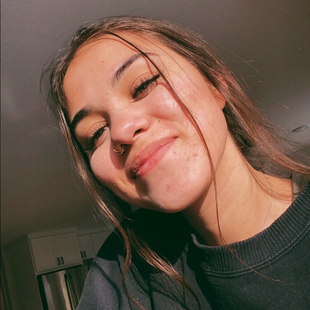 Meet your Posher, Izzy